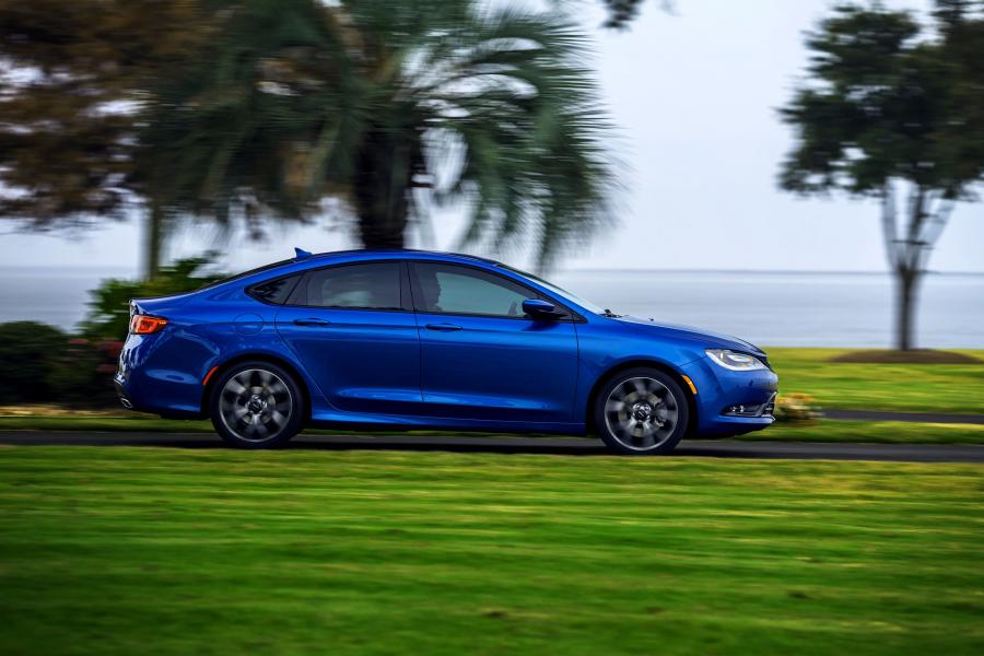  Chrysler 200S AWD (UF) 2014 года  (фото 44 из 46)